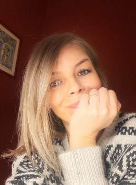 Елица Попова